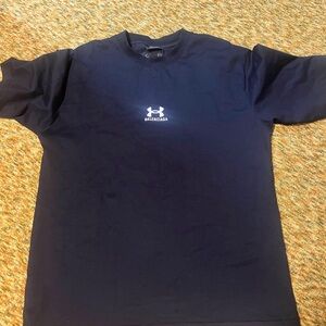 Balenciaga Men's Navy Short Sleeve Tee overzied